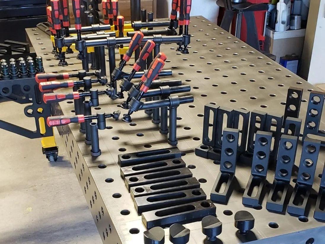 モジュール式溶接テーブル